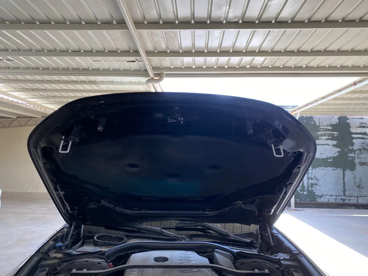 Car image 32