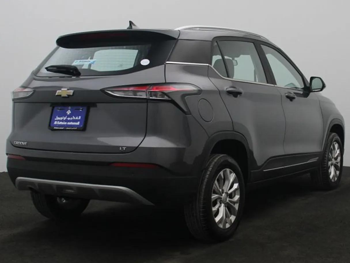 Car image 2