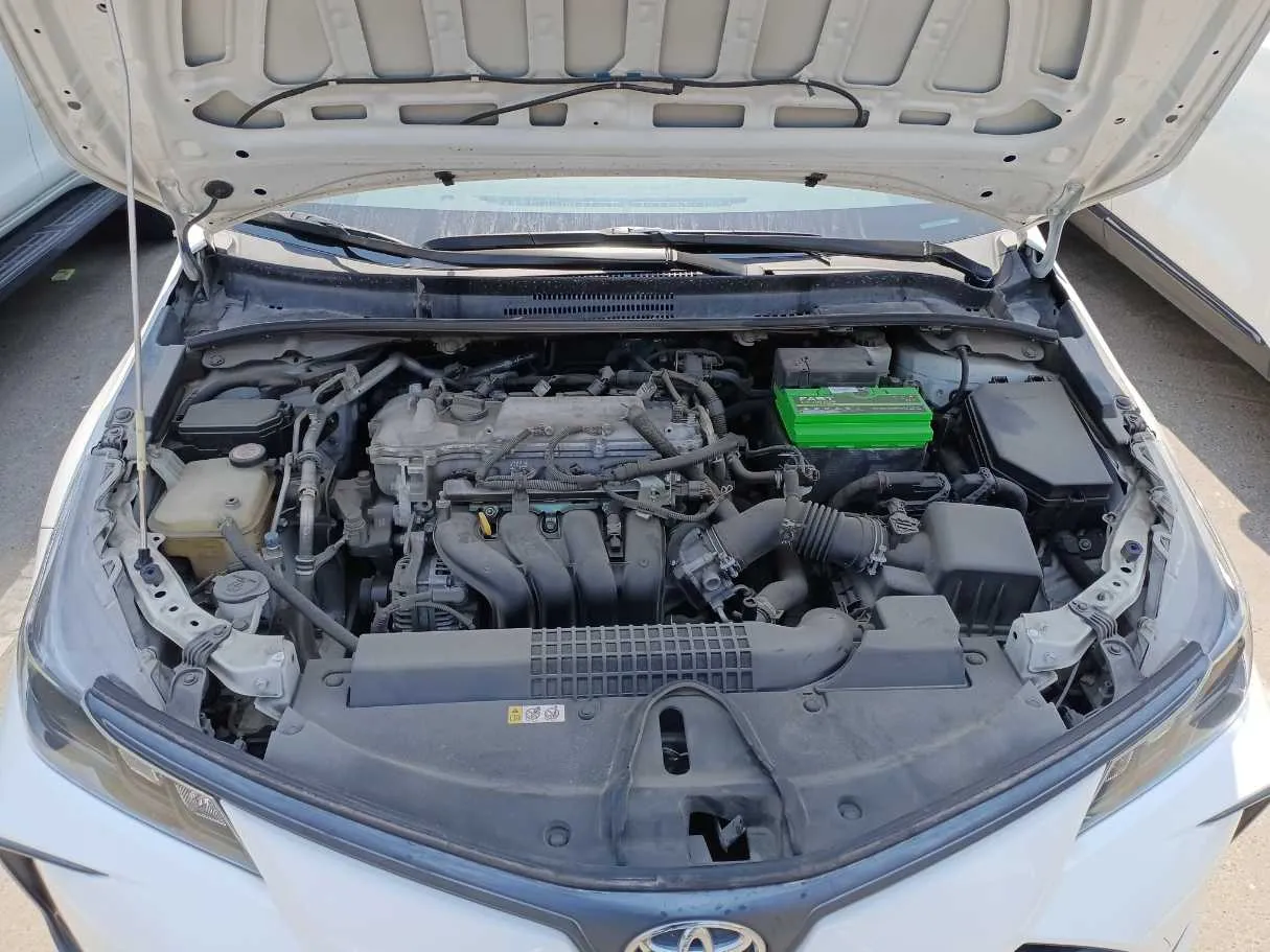 Car image 20