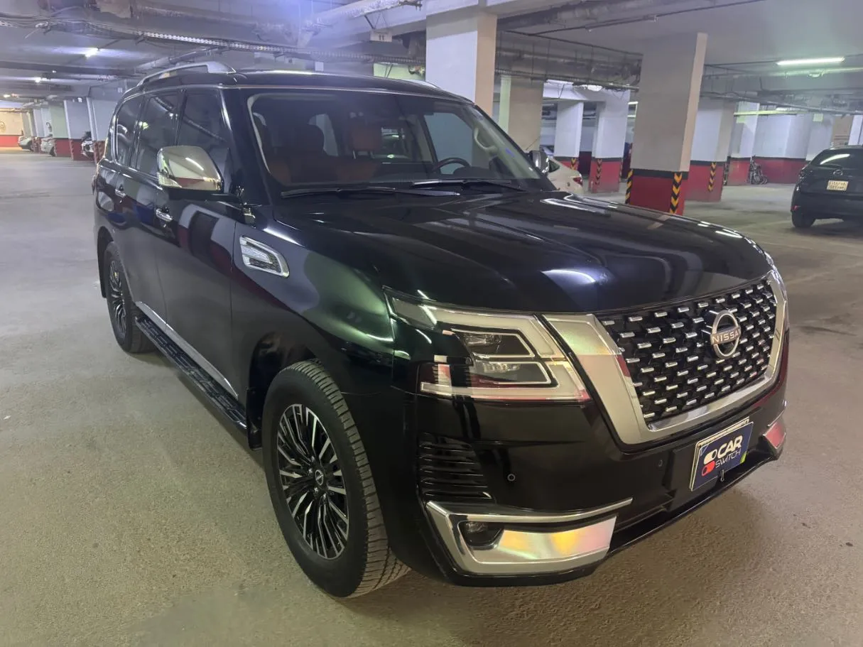 Car image 3