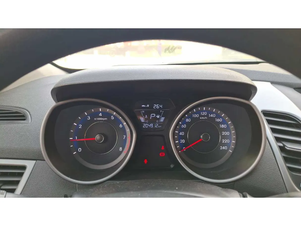 Car image 8