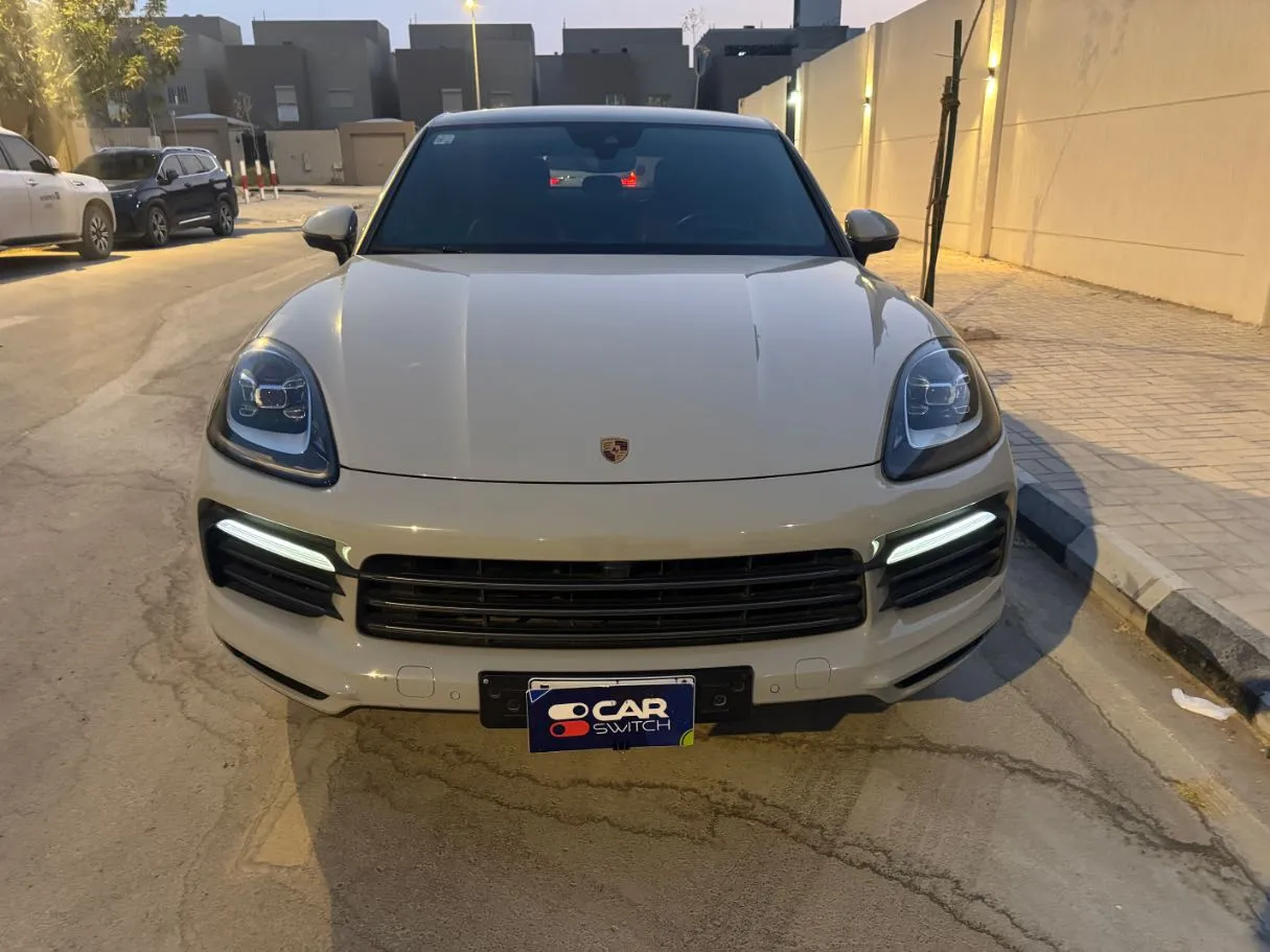 Car image 2
