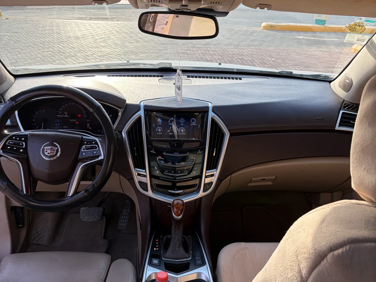 Car image 7