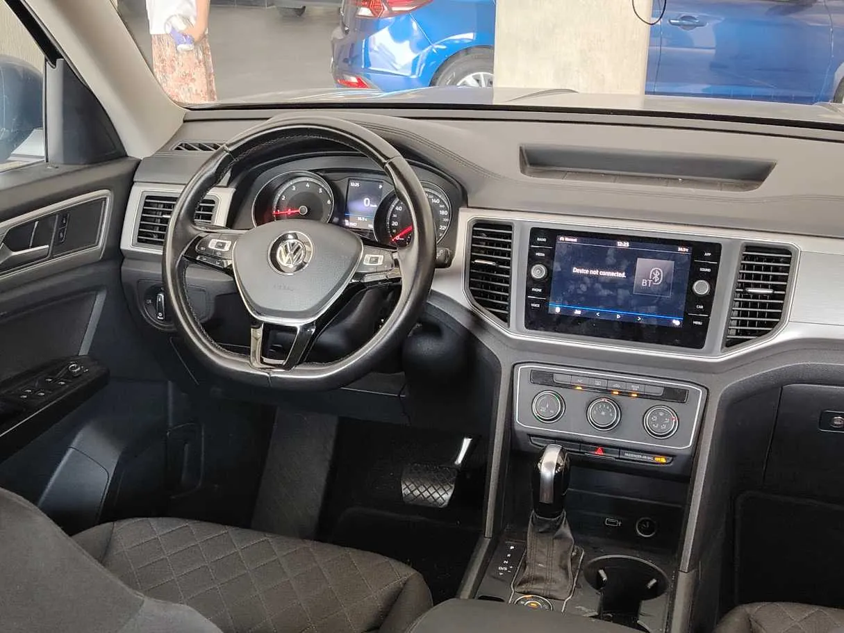 Car image 21