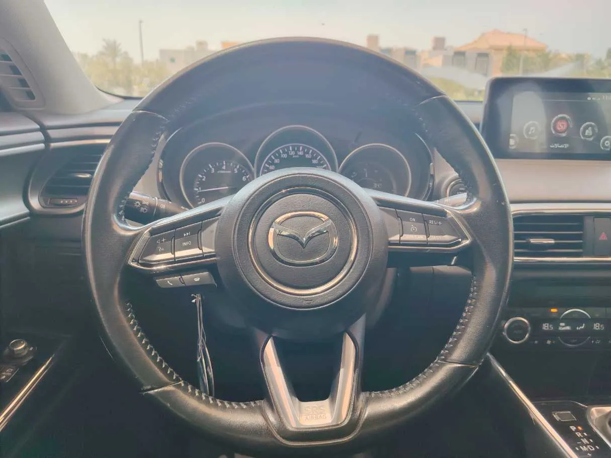 Car image 21