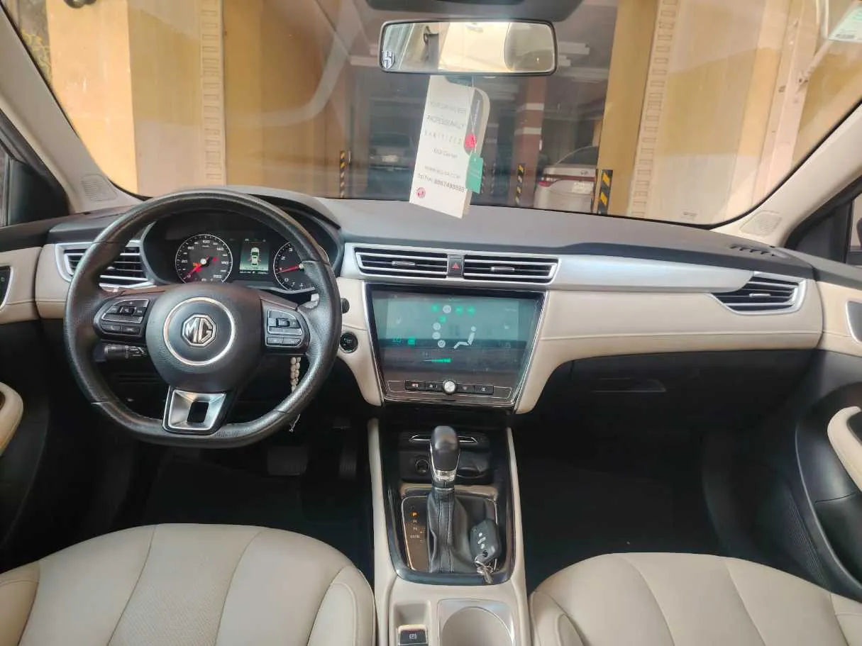 Car image 22