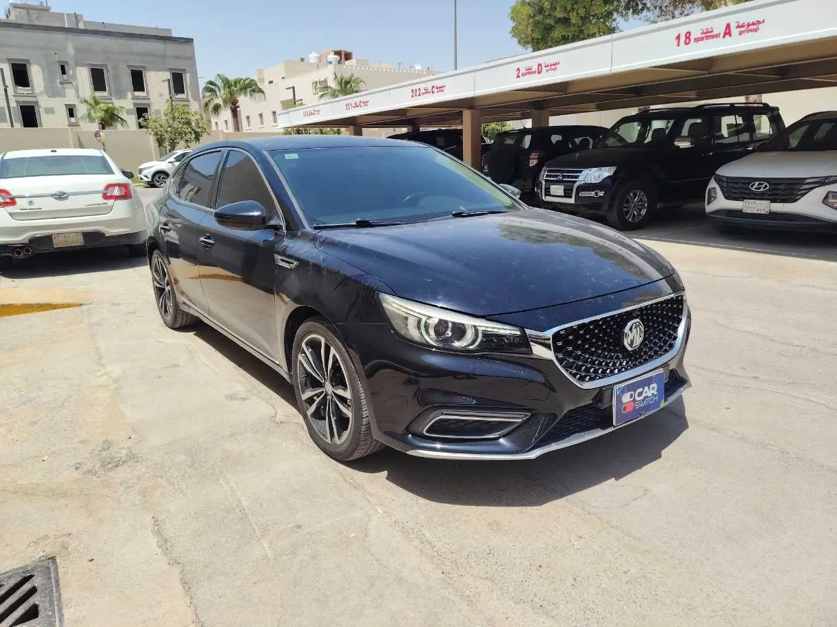 Car image 3