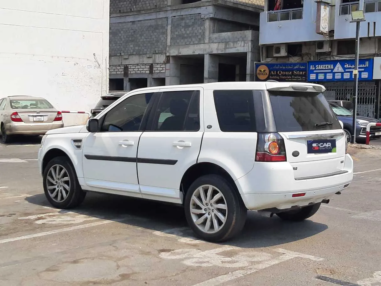 Car image 7
