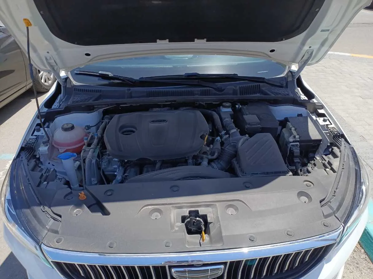 Car image 20