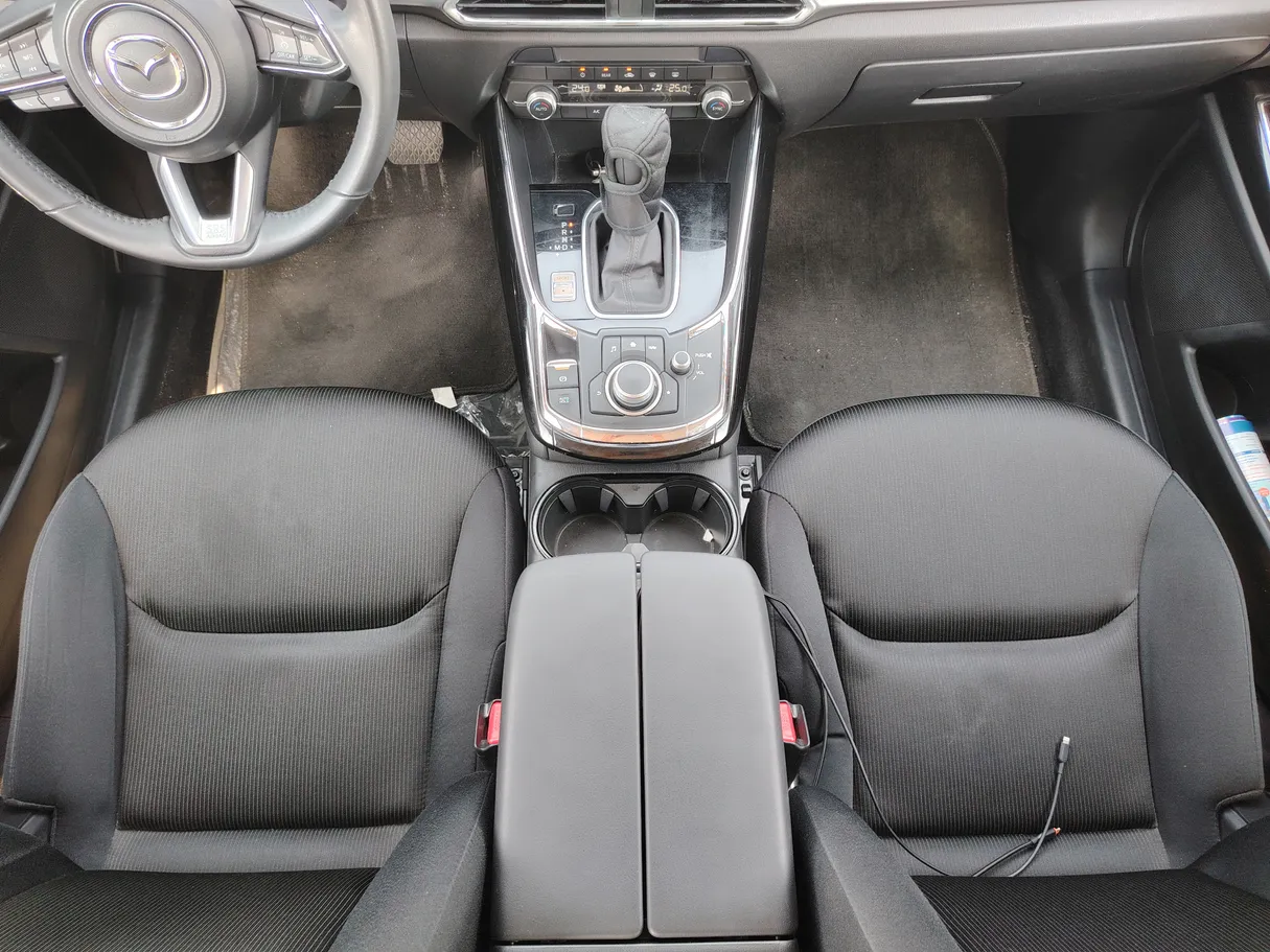 Car image 20