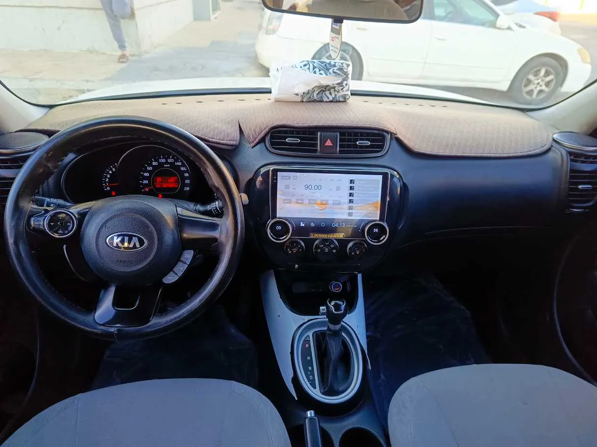 Car image 20