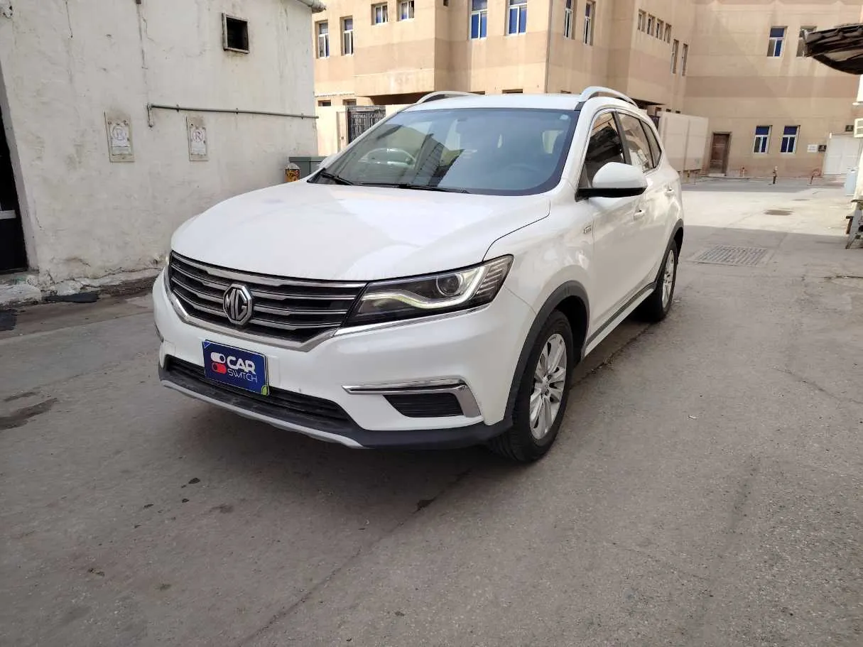 Car image 24