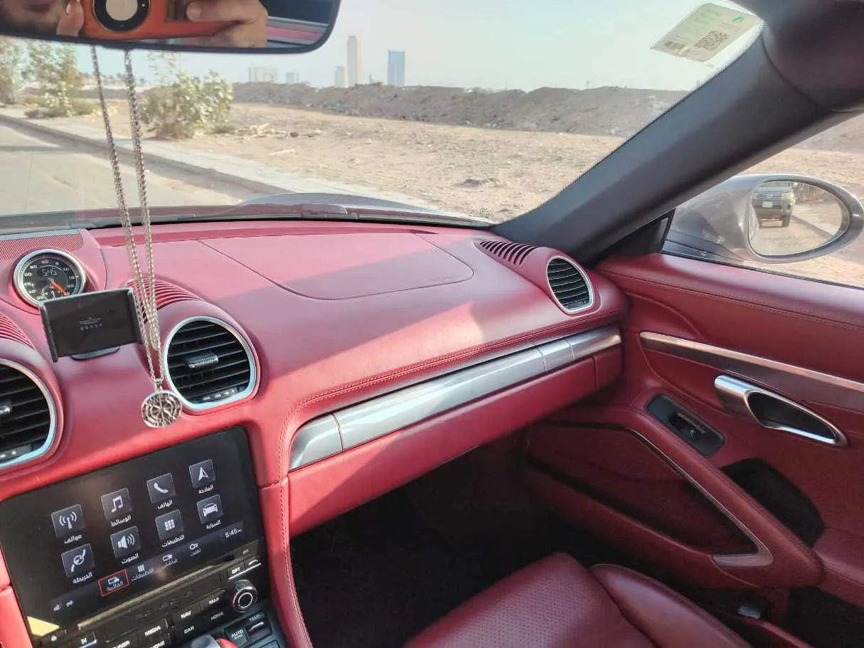 Car image 37