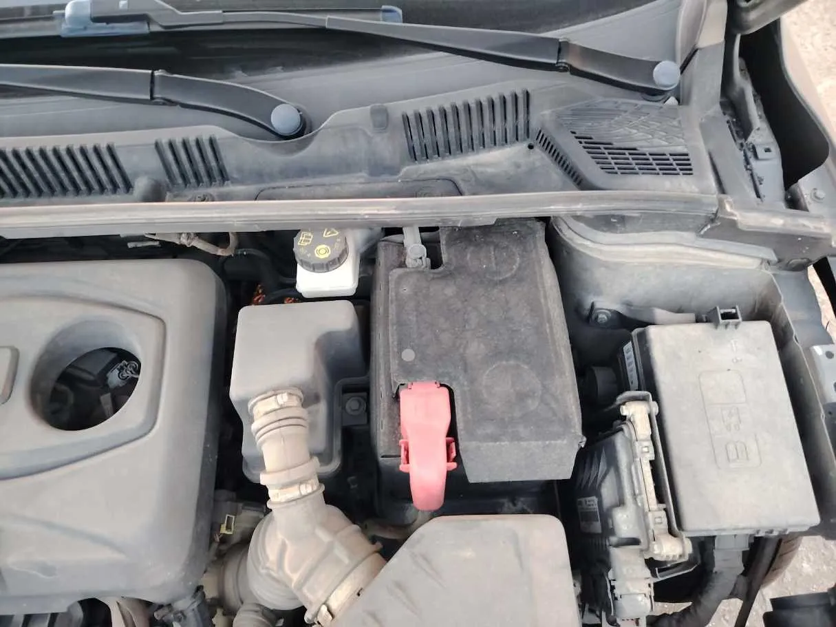 Car image 40