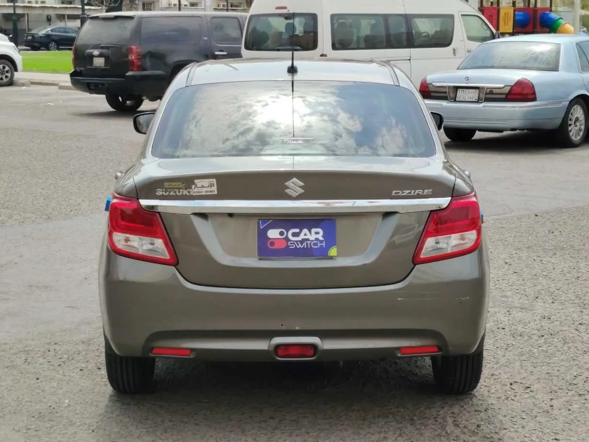 Car image 6