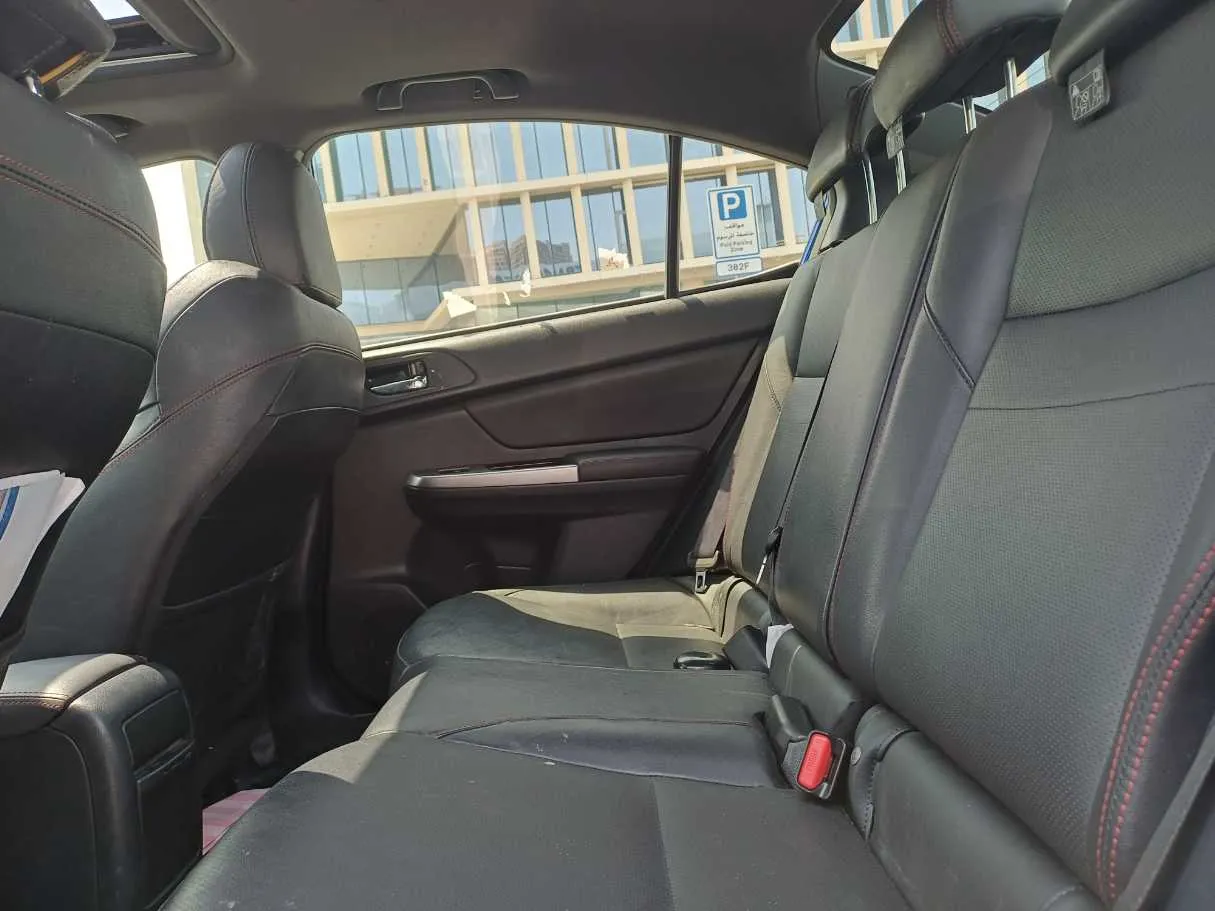 Car image 13
