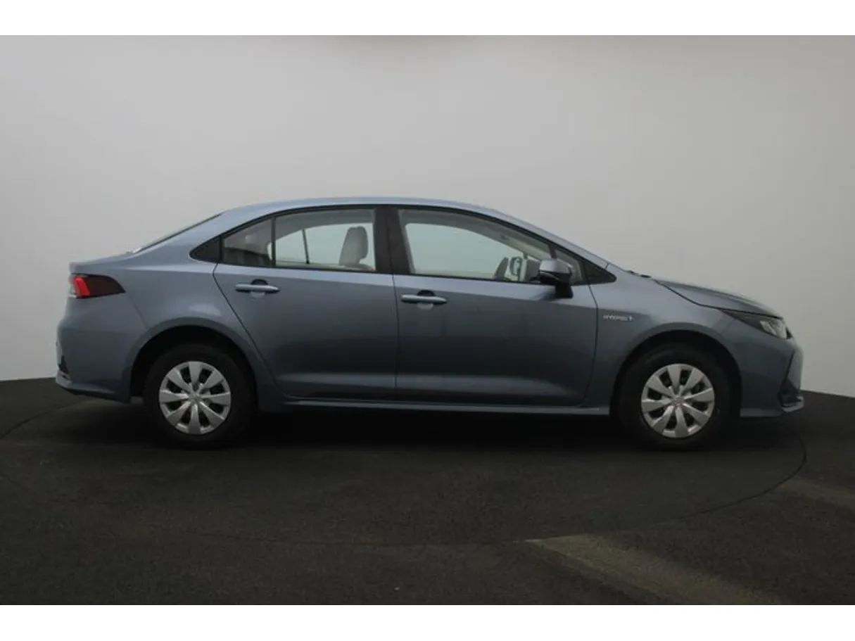 Car image 13