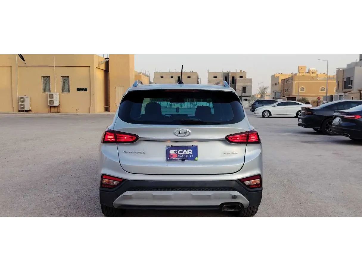 Car image 6