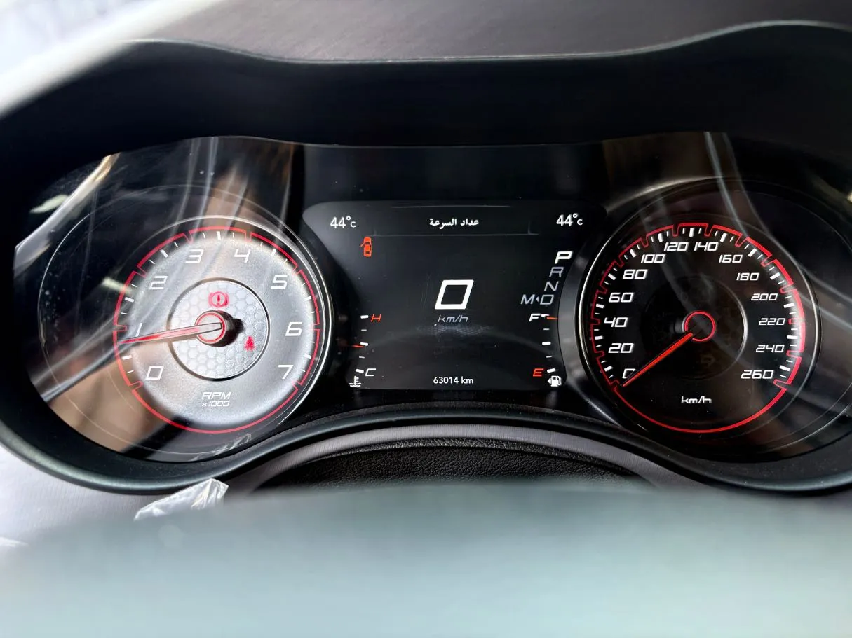 Car image 24