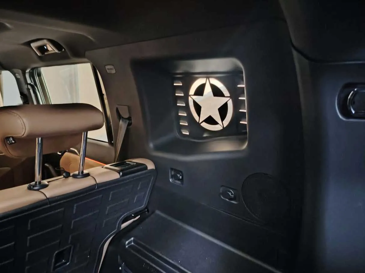 Car image 33