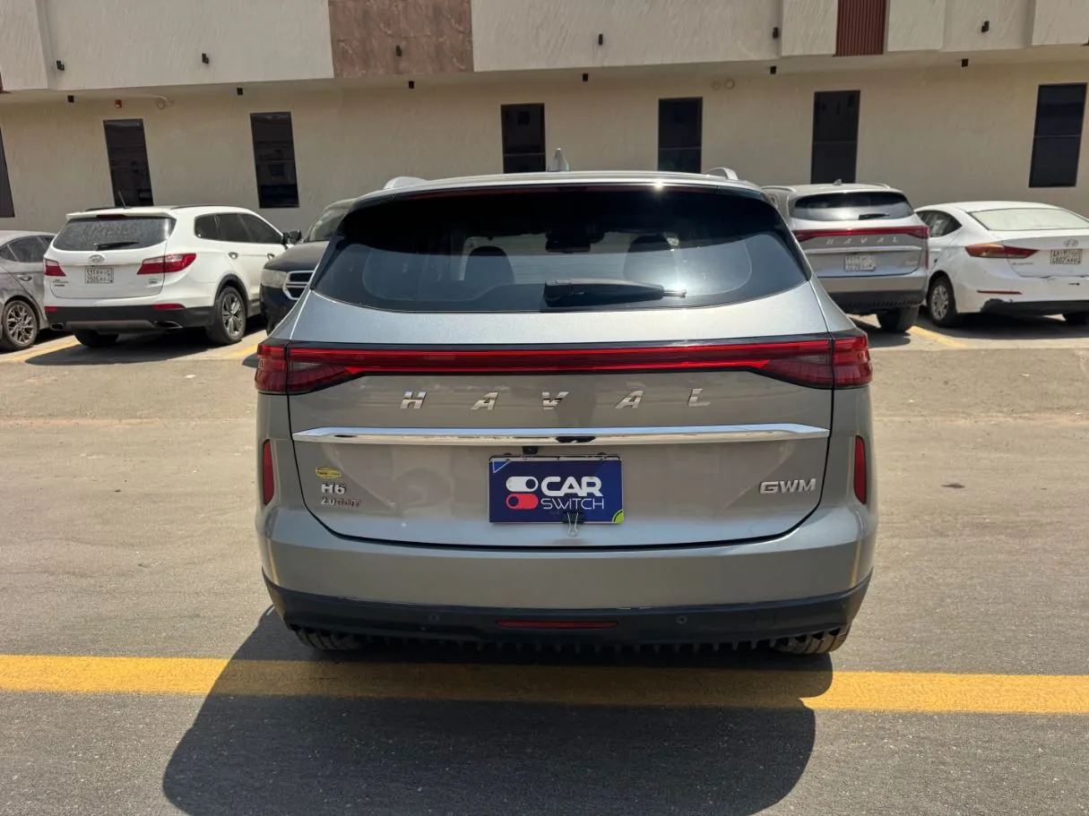 Car image 6