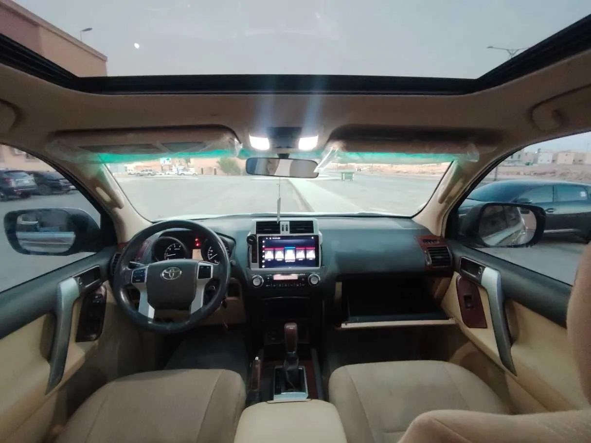 Car image 21