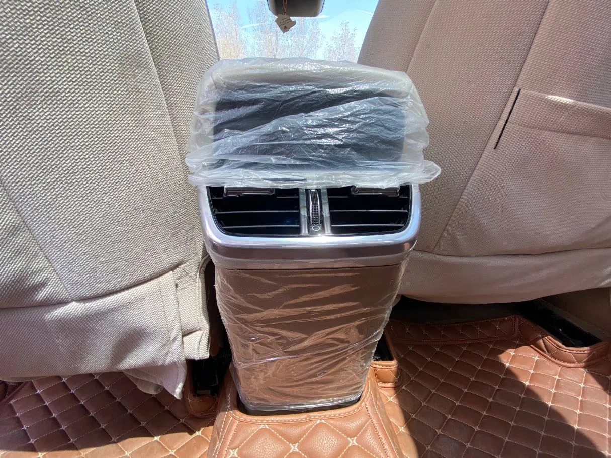 Car image 27