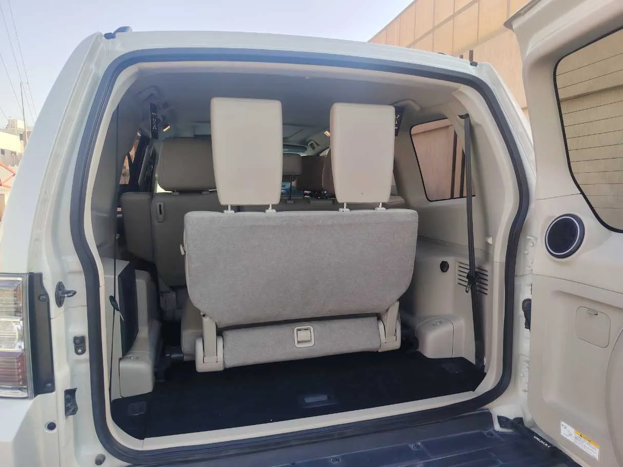 Car image 29