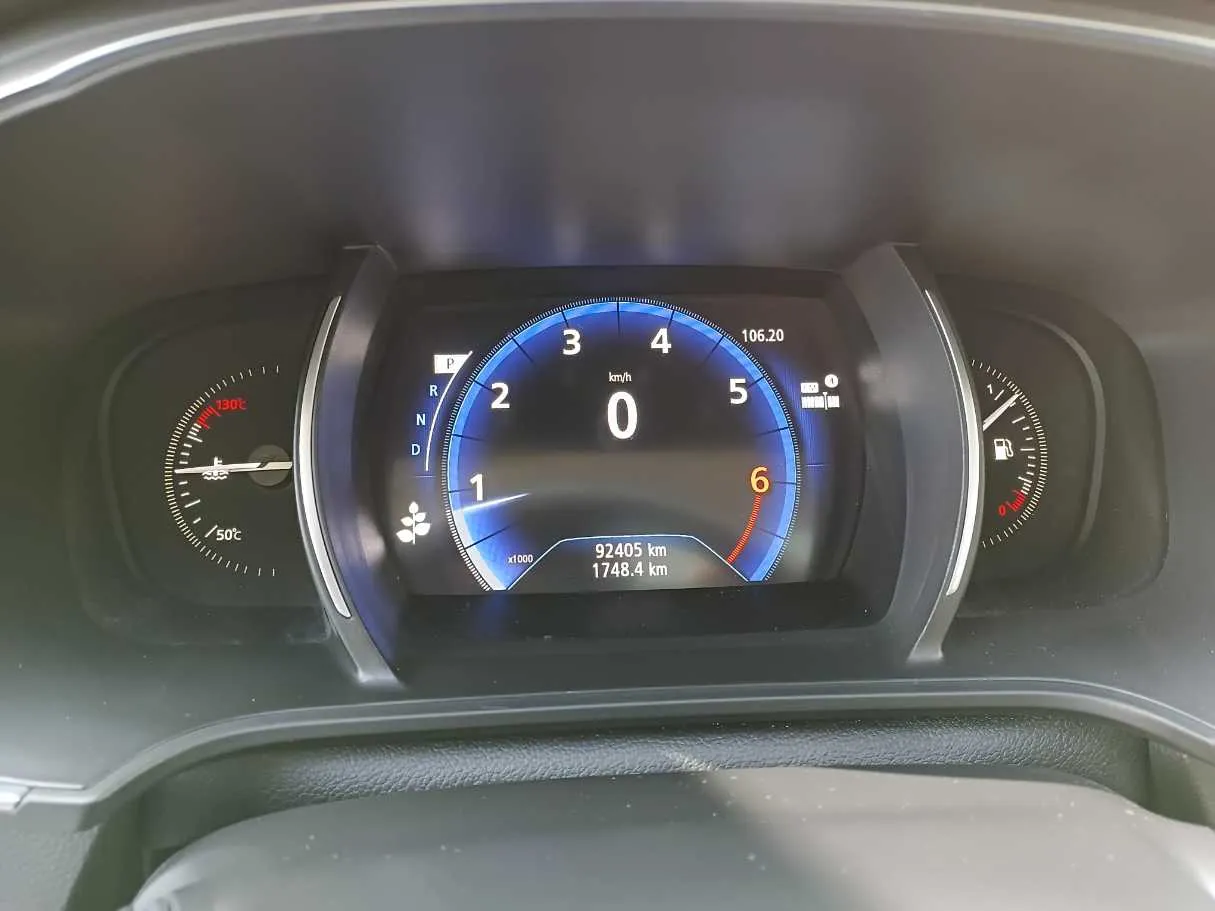 Car image 18