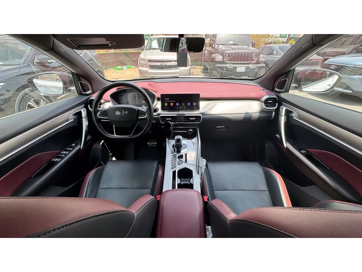 Car image 16