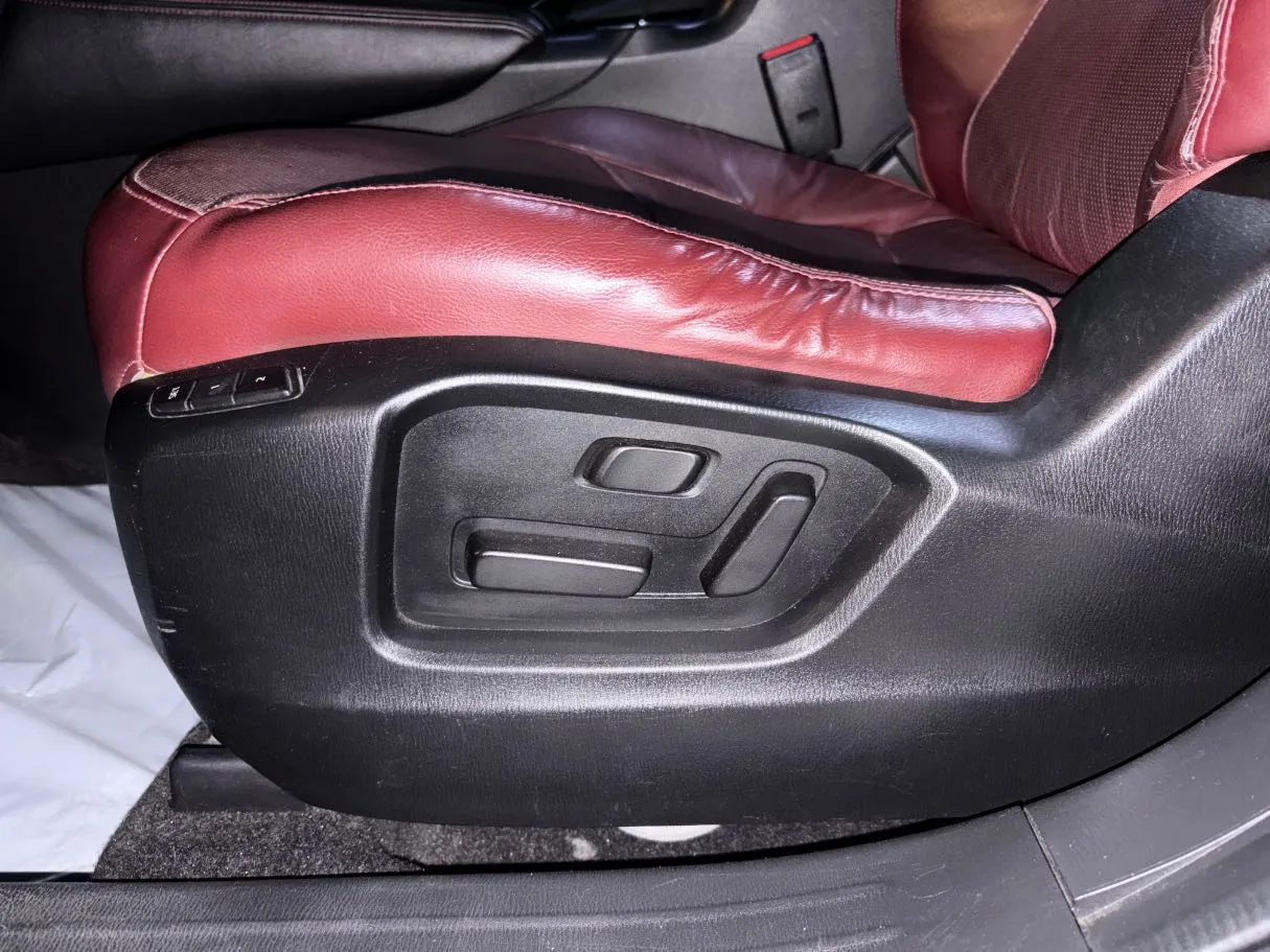 Car image 29