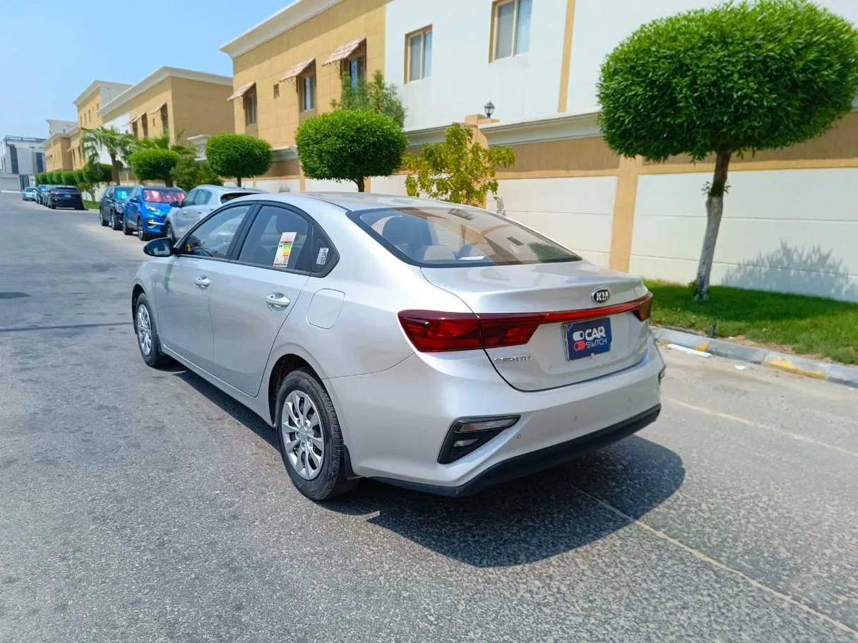 Car image 7