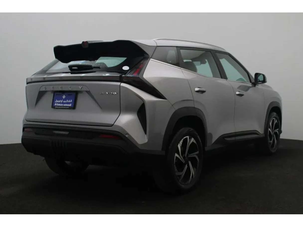 Car image 2