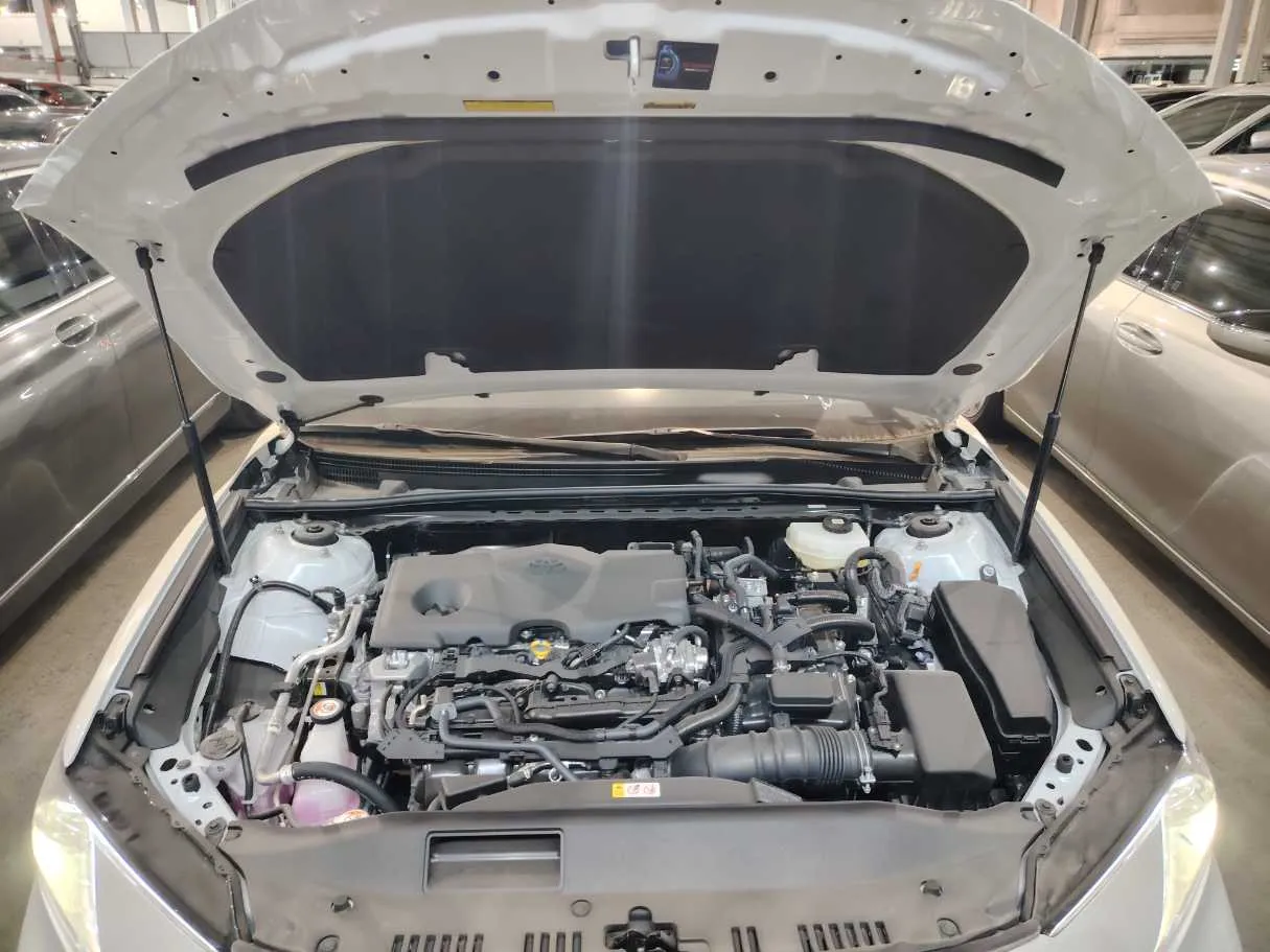 Car image 35