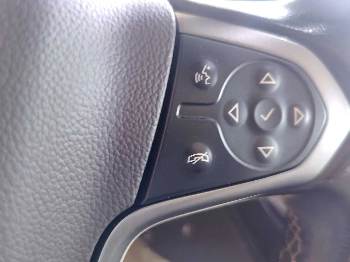 Car image 32