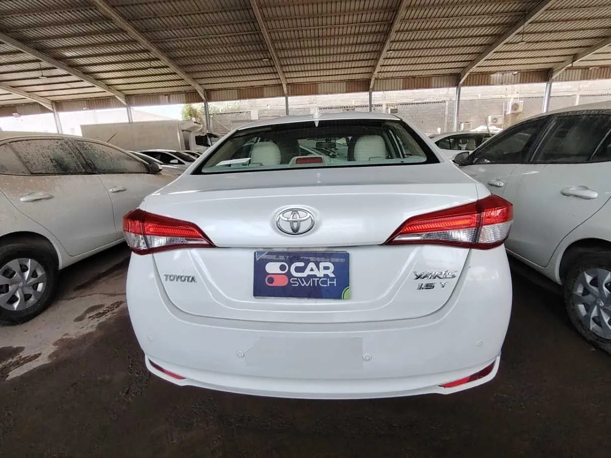 Car image 6