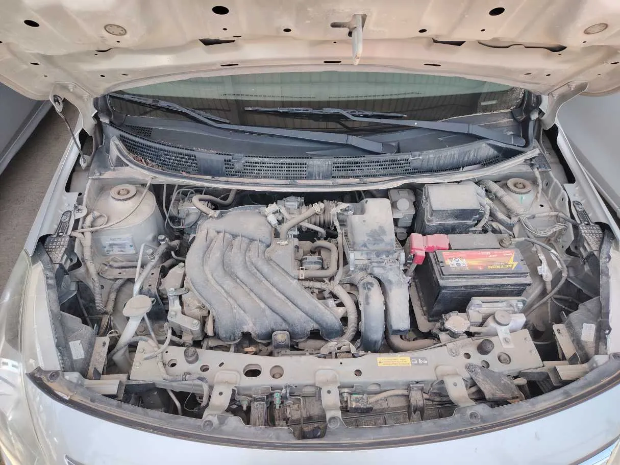 Car image 27