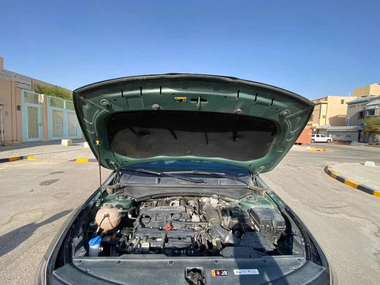 Car image 27