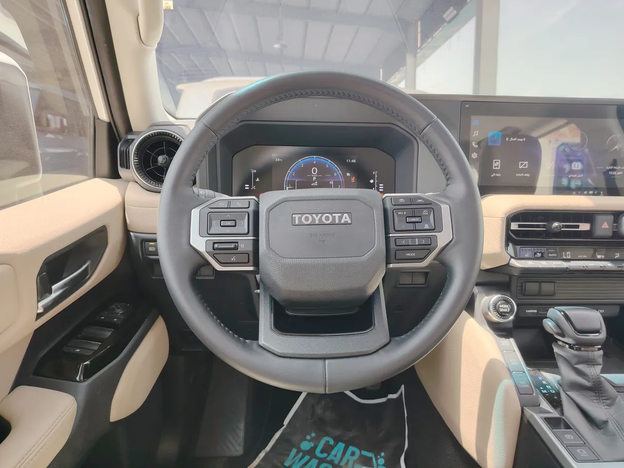 Car image 27