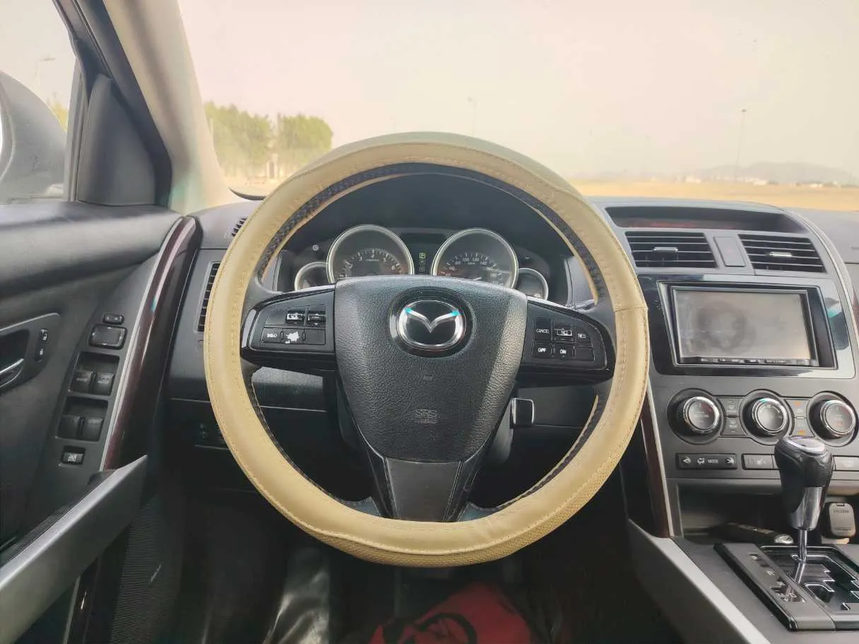Car image 21