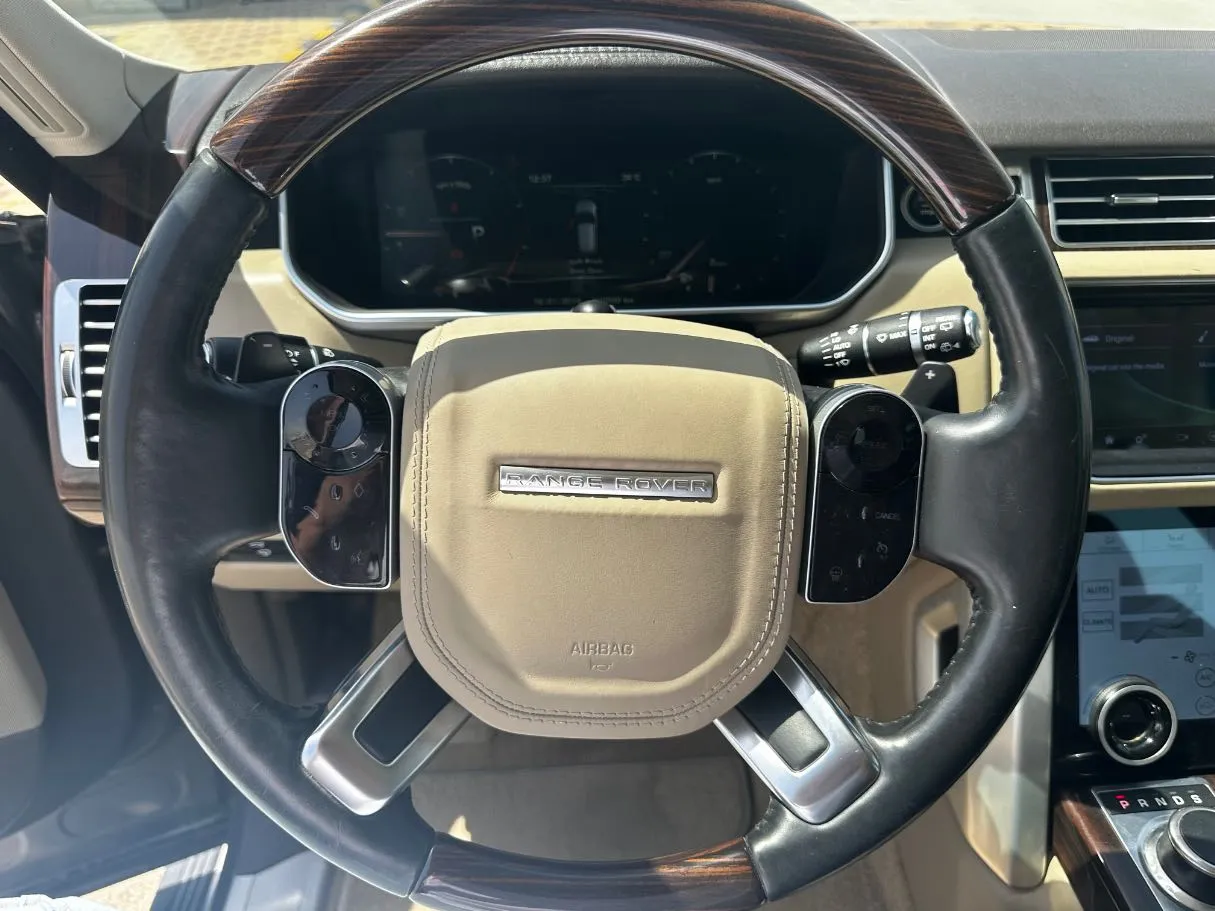 Car image 23