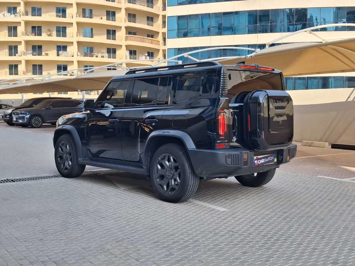 Car image 7