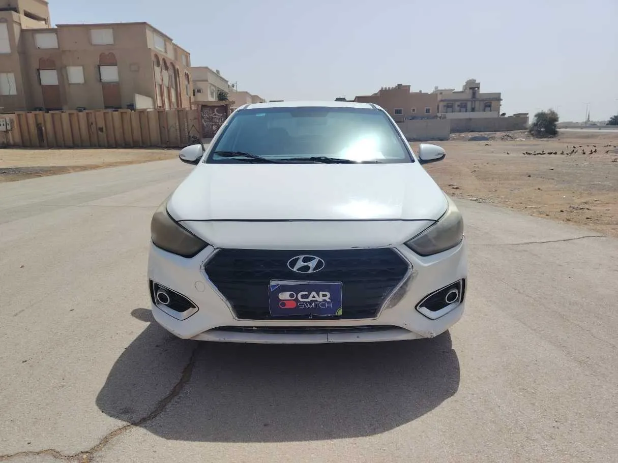 Car image 2