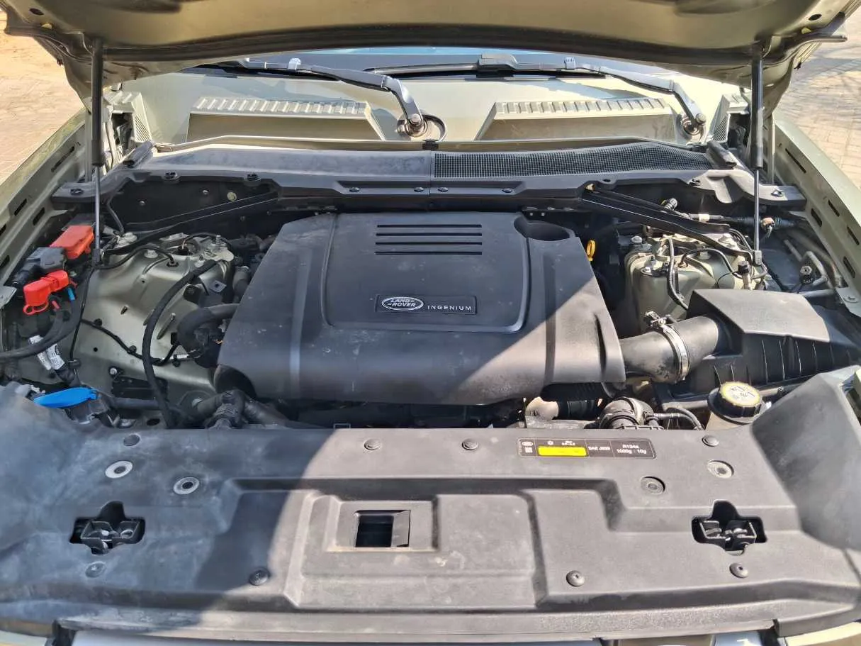 Car image 20