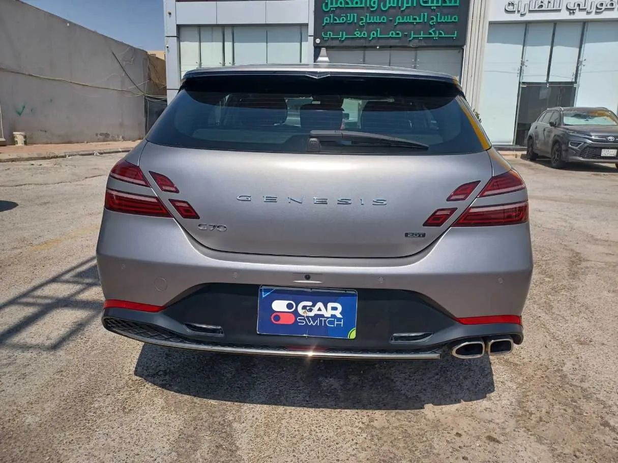 Car image 6