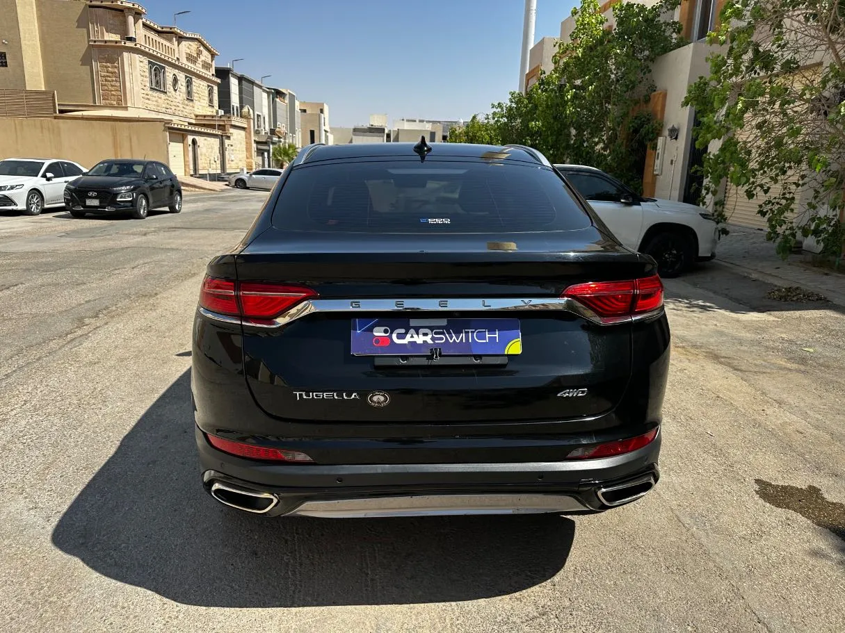 Car image 6