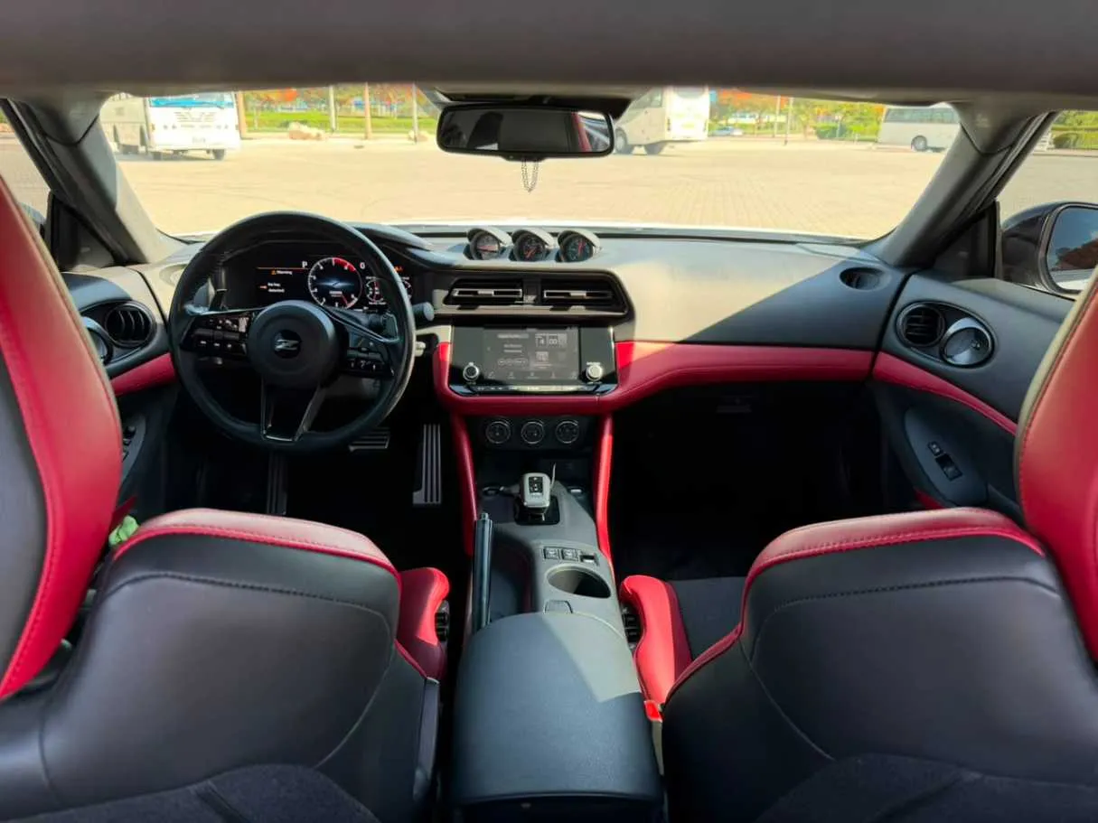 Car image 20
