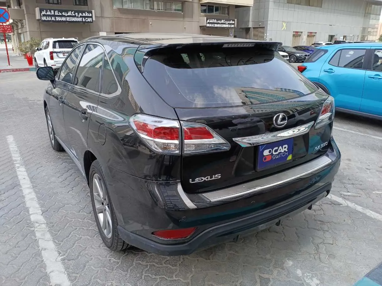 Car image 7