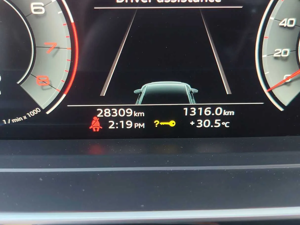 Car image 23