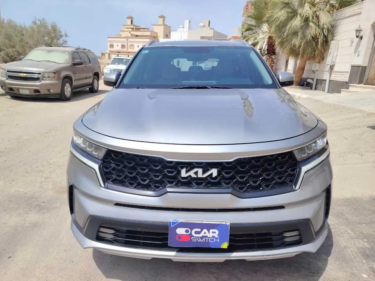 Car image 2